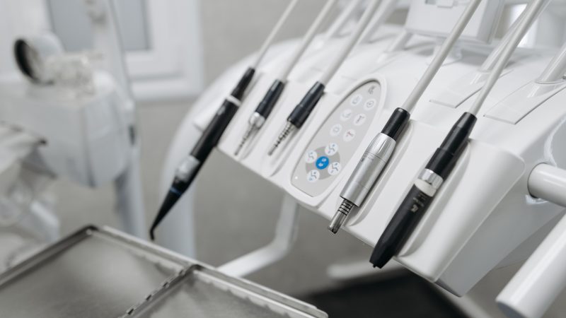 Cutting-Edge Dentistry: Innovative Teeth Cleaning Technologies