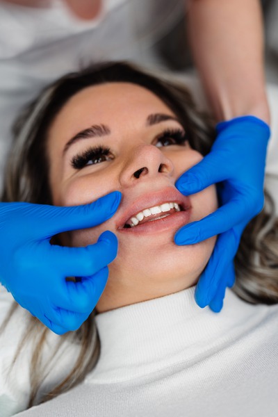 Does Cosmetic Dentistry Really Work, or Is It Just a Trend?